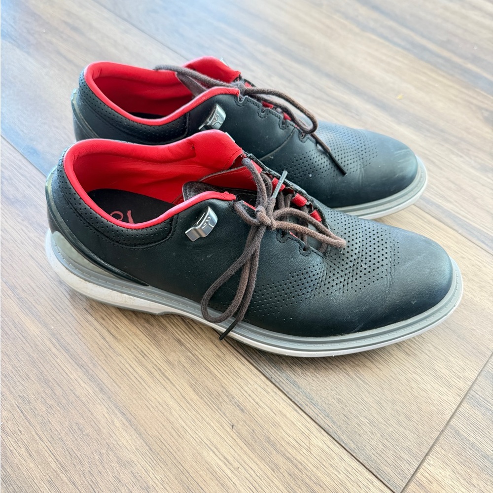 Jordan’s golf shoes